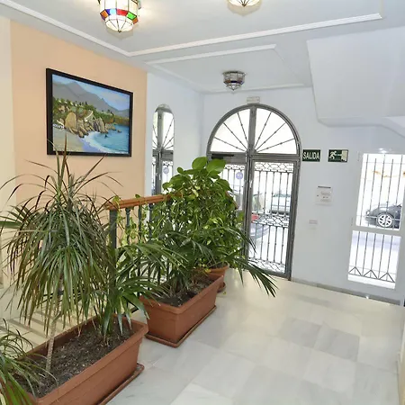 Apartamentos Hc Burriana Playa Nerja
