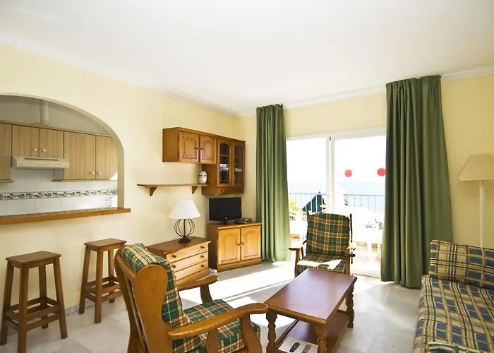 Apartamentos Hc Burriana Playa Nerja