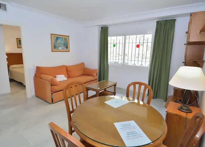 Hotel Apartamentos Hc Burriana Playa Nerja