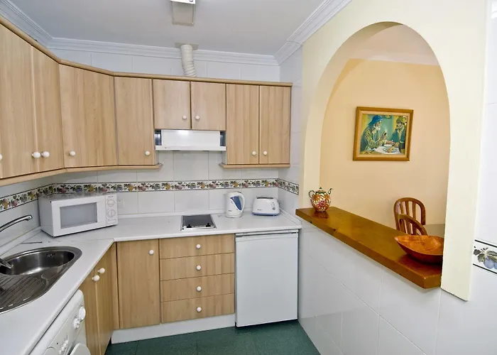 Apartamentos Hc Burriana Playa Nerja