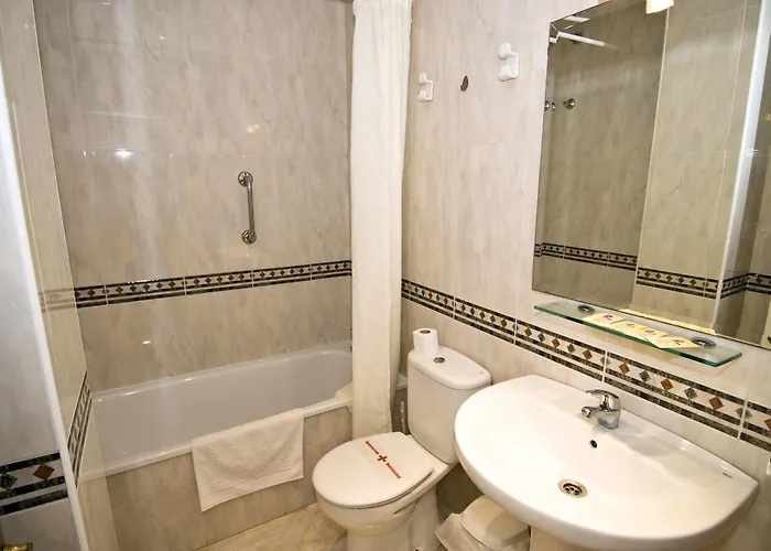 Hotel Apartamentos Hc Burriana Playa Nerja